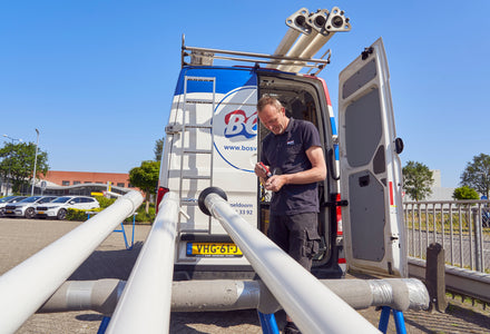 Polyester vlaggenmast onderhouden